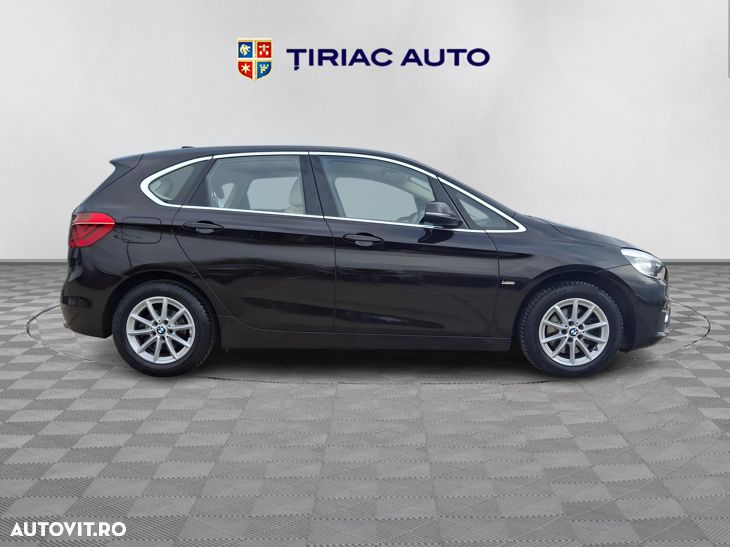 BMW Seria 2 220i AT Luxury Line - 7