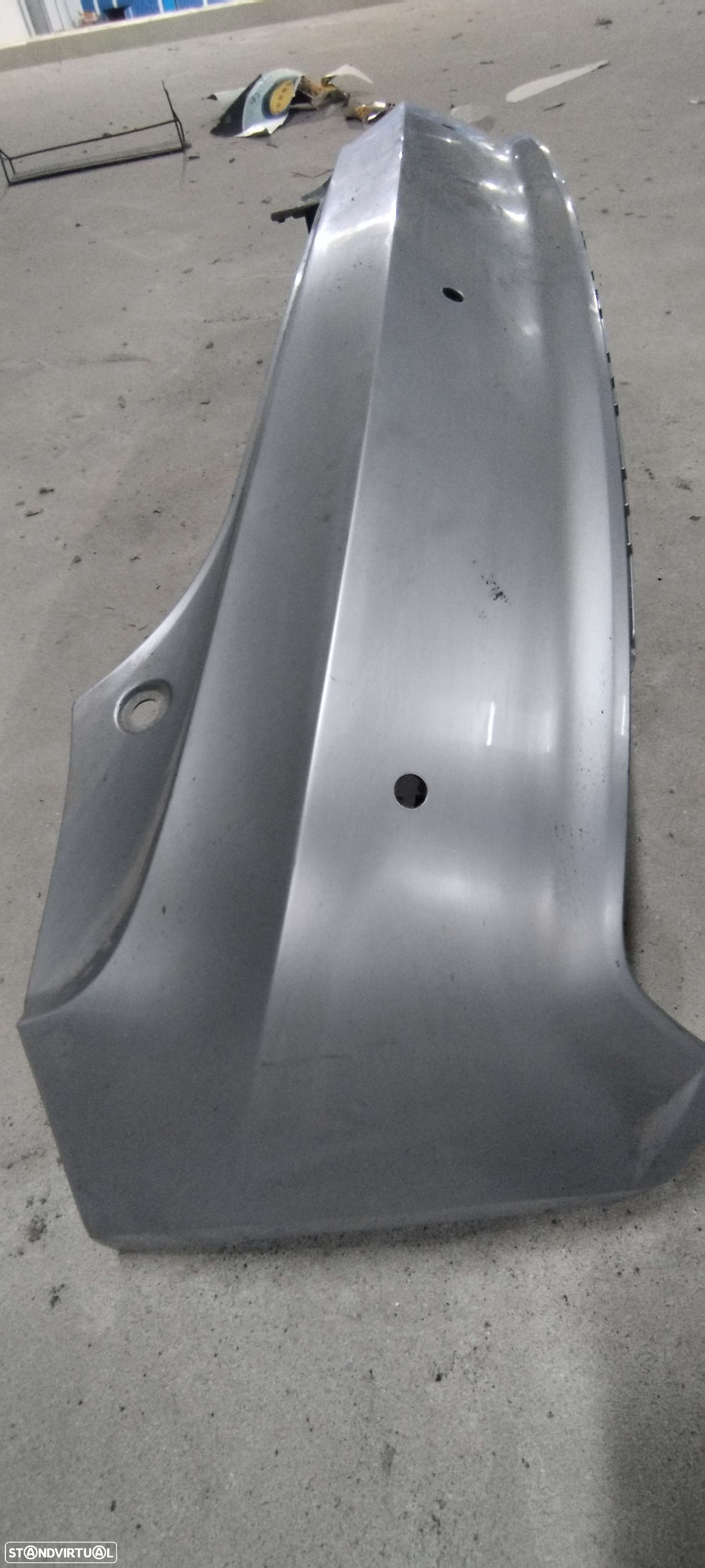 PARA-CHOQUES TRASEIRO AUDI A1 - 3