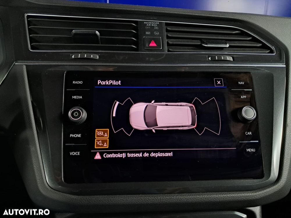 Volkswagen Tiguan - 22