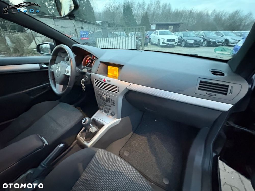 Opel Astra 1.6 Cosmo - 22