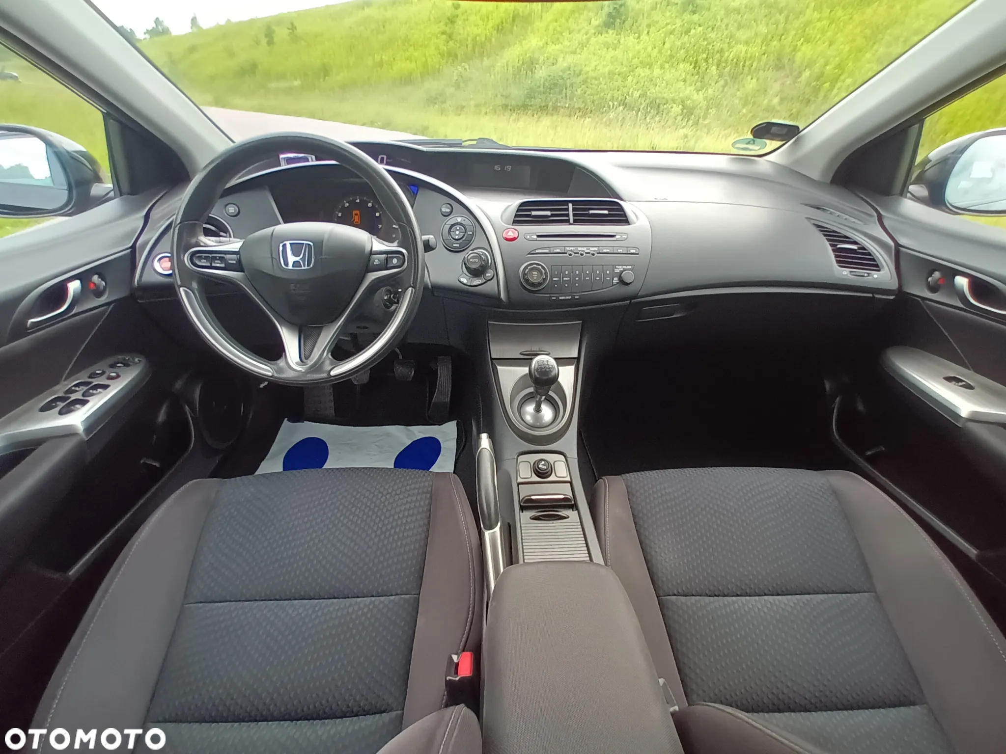 Honda Civic 1.4 i-VTEC Comfort - 27