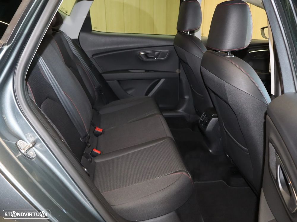 SEAT Leon 2.0 TDI DPF FR - 12