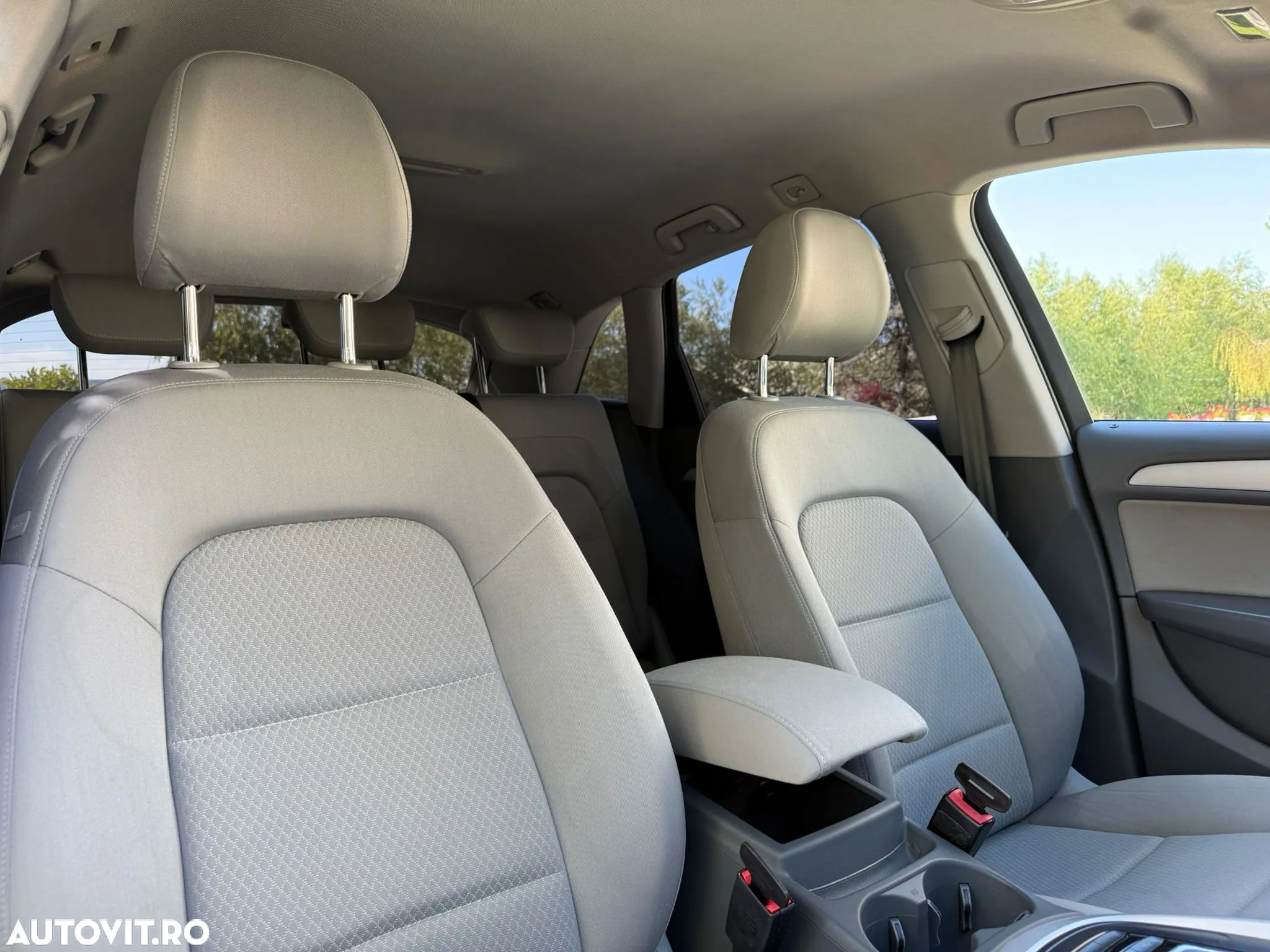 Audi Q5 2.0 40 TDI quattro S tronic Design - 13