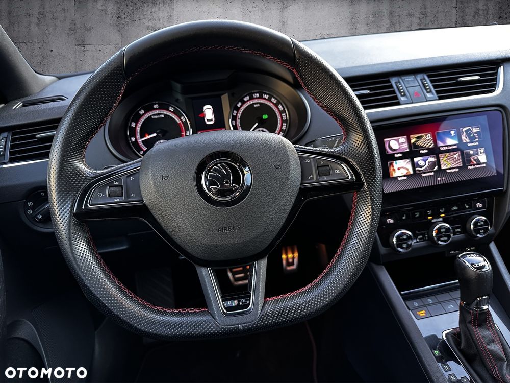 Skoda Octavia 2.0 TSI RS Challenge 245 DSG - 17