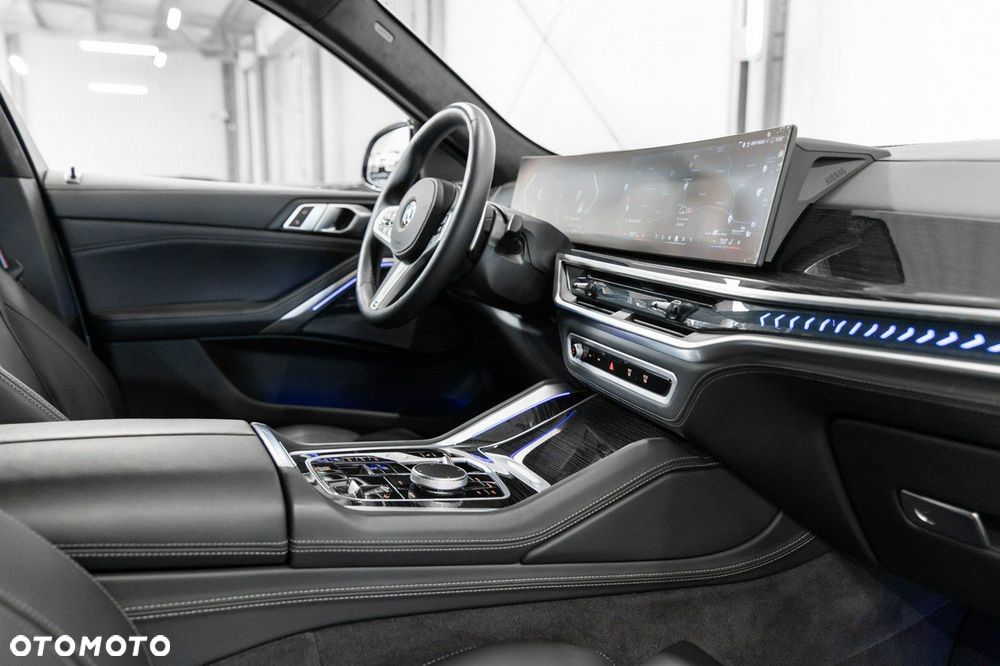 BMW X6 - 24