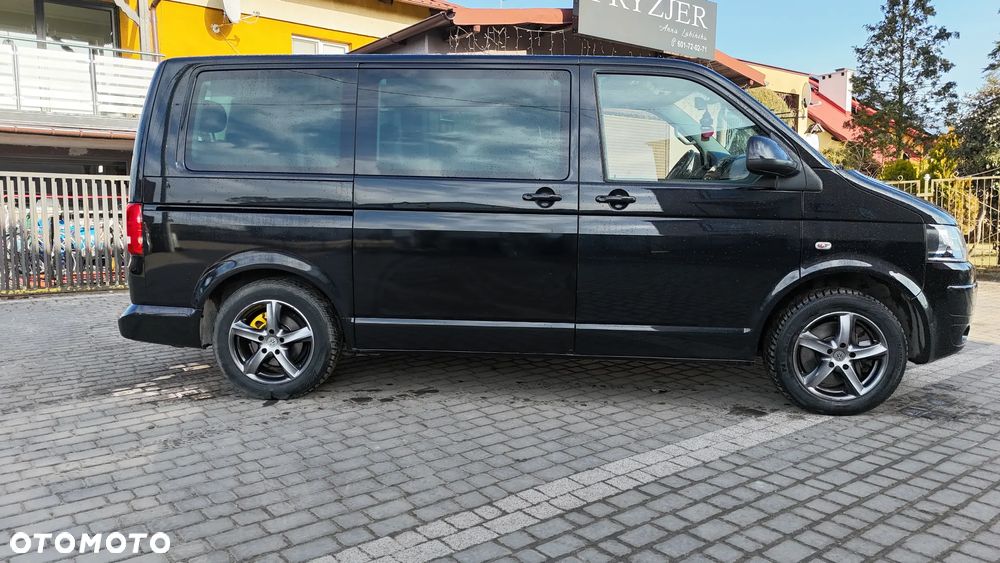 Volkswagen Multivan - 13
