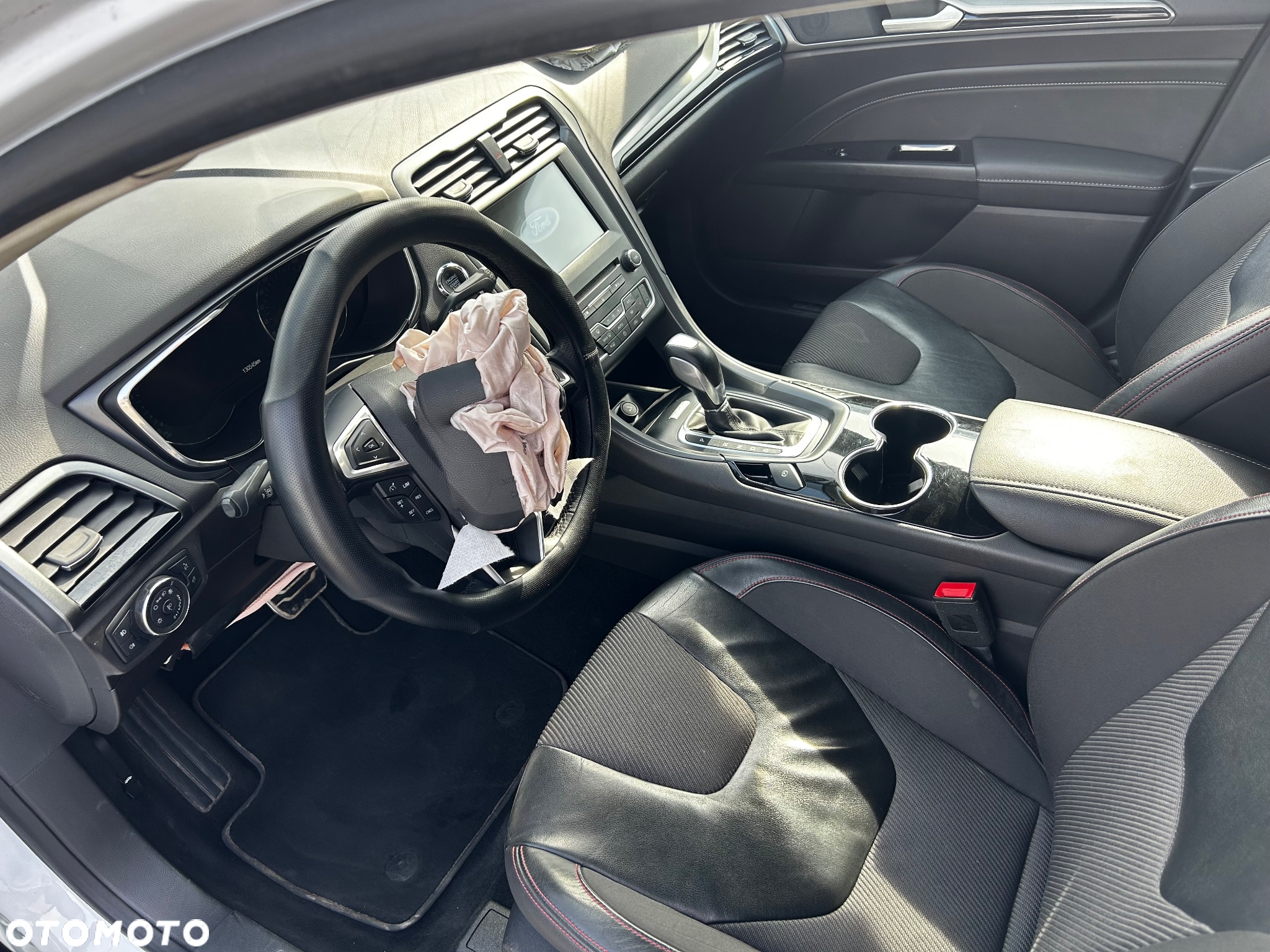 Ford Mondeo 2.0 EcoBoost Start-Stopp Autom ST-Line - 13