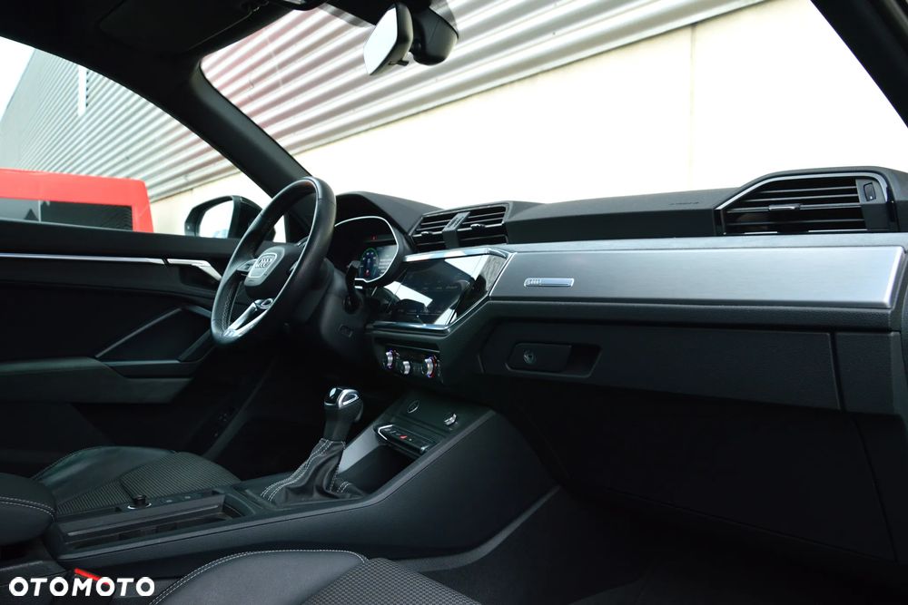 Audi Q3 45 TFSI e S Line S tronic - 18