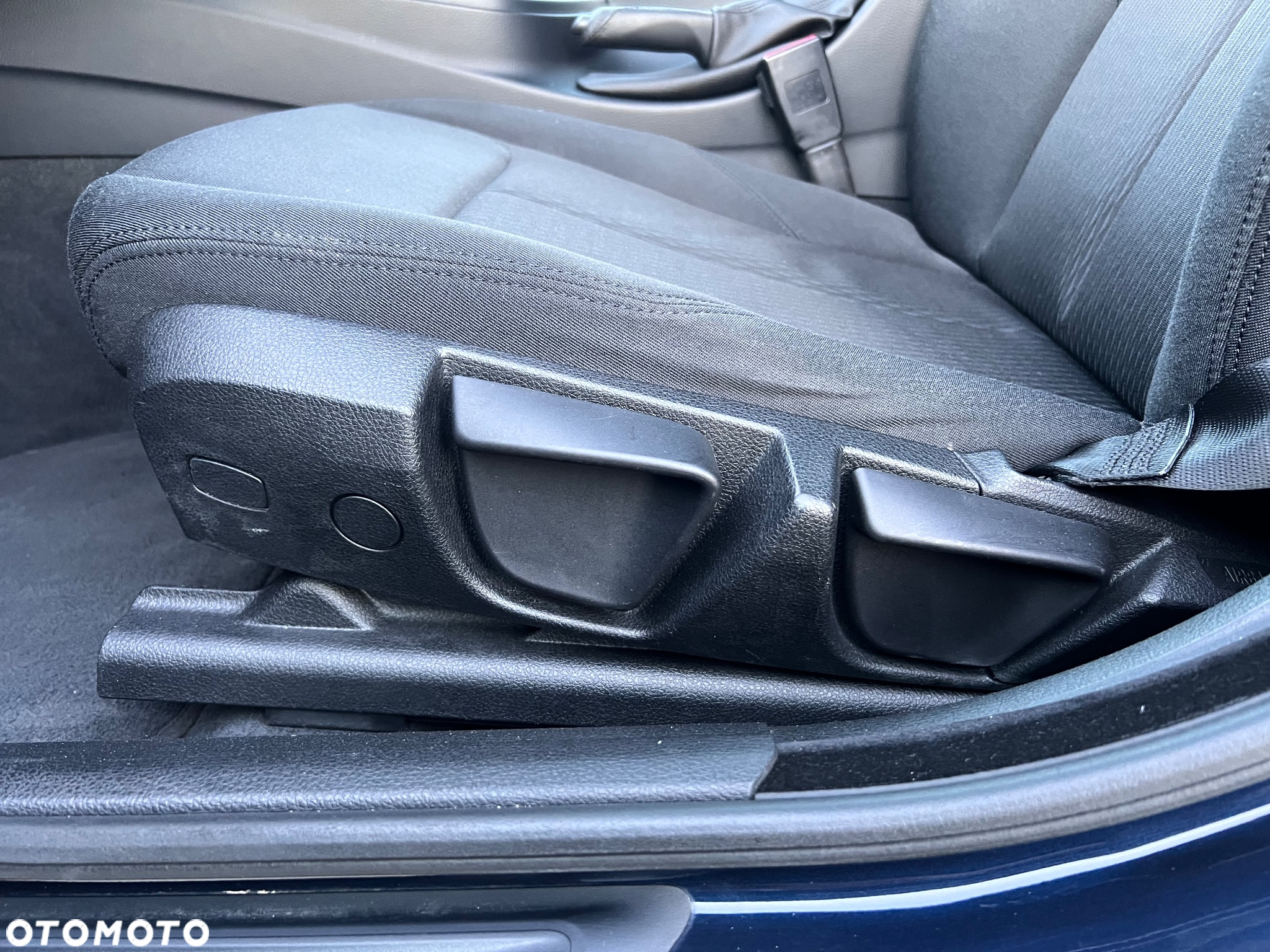 BMW Seria 3 318d EU6 - 29