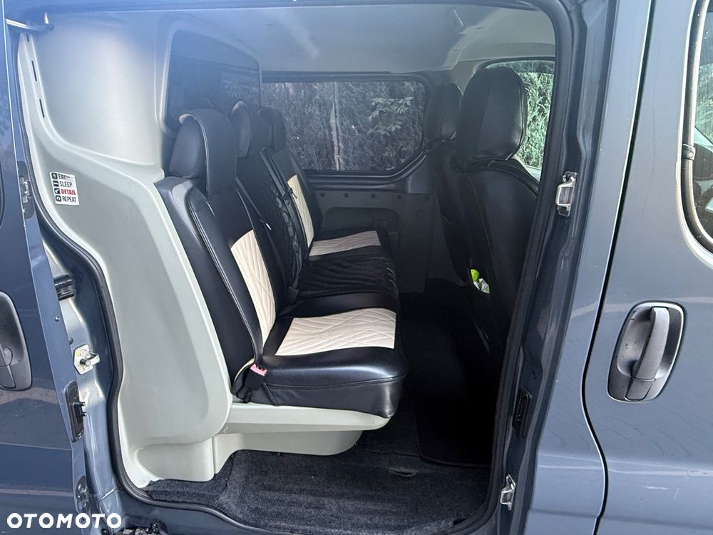 Renault Trafic - 22