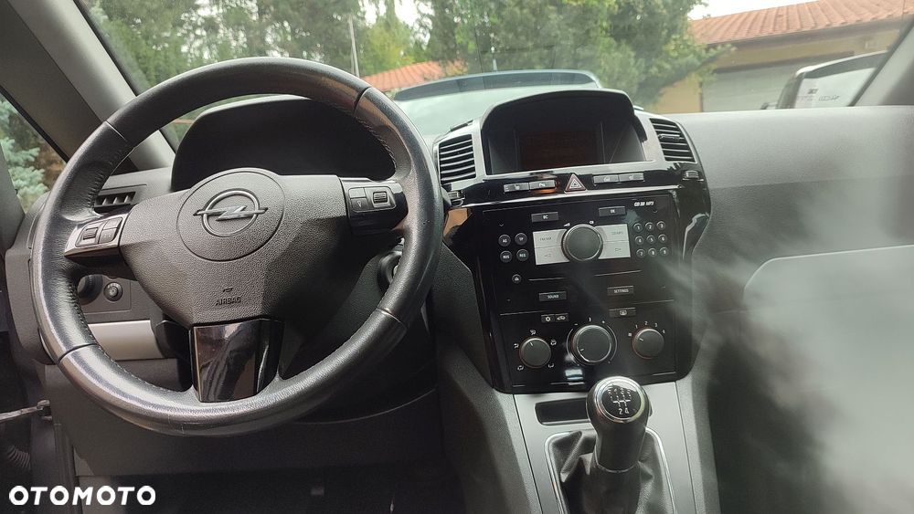 Opel Zafira 1.8 Family - 16