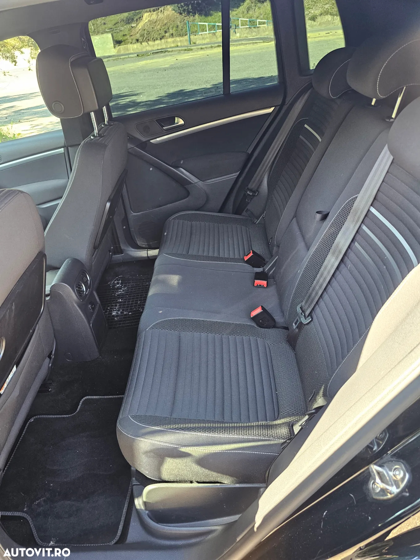 Volkswagen Tiguan 2.0 TDI 4Motion BMT Sport & Style - 14