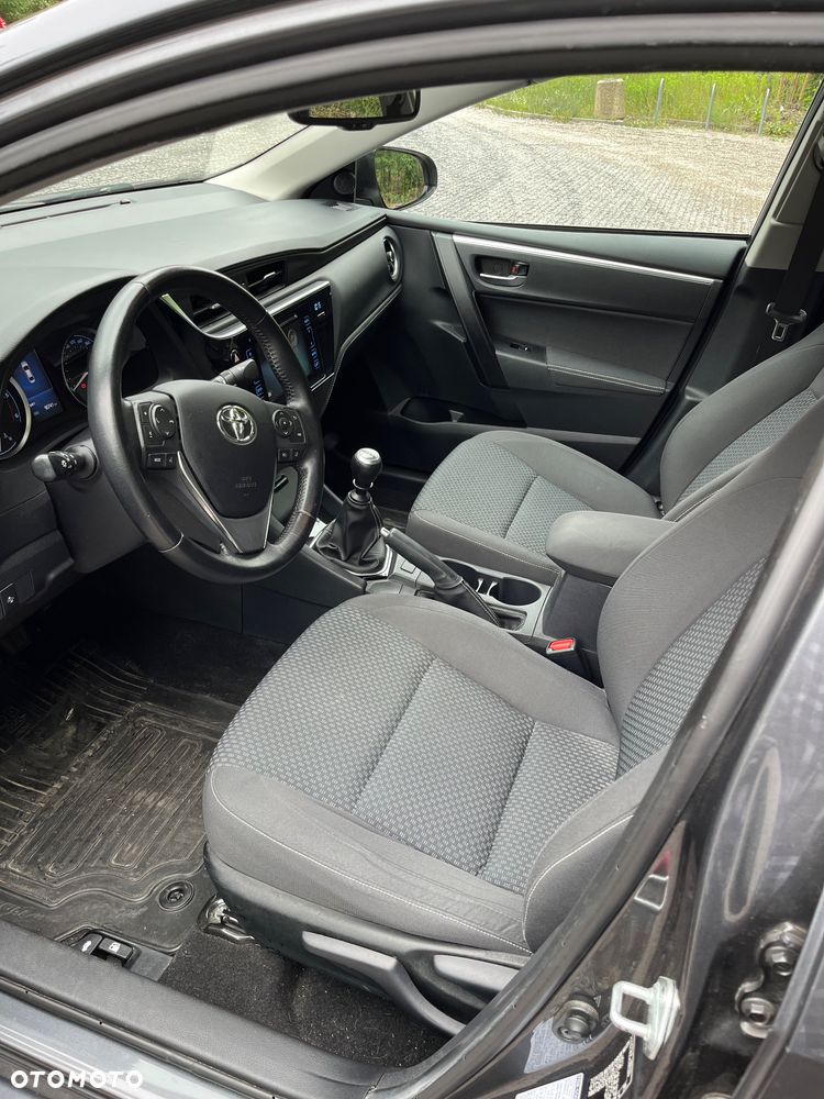 Toyota Corolla 1.4 D-4D Comfort - 12