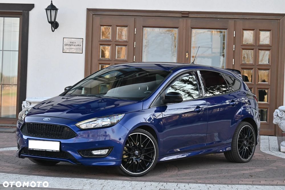 Ford Focus SW 1.5 EcoBoost S&S ST-LINE - 3
