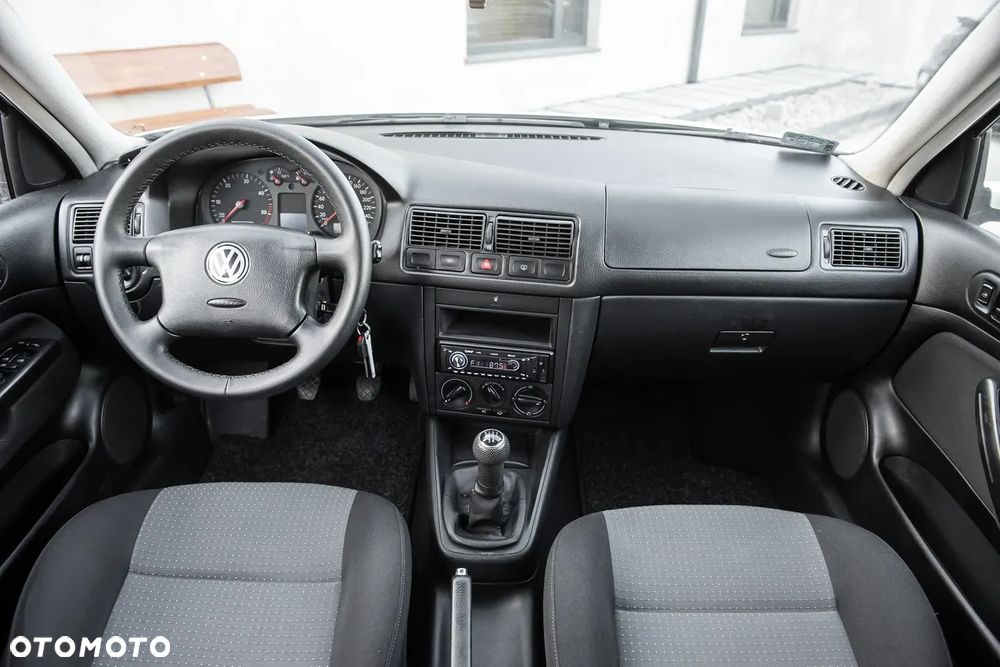 Volkswagen Golf 1.9 TDI Comfortline - 6