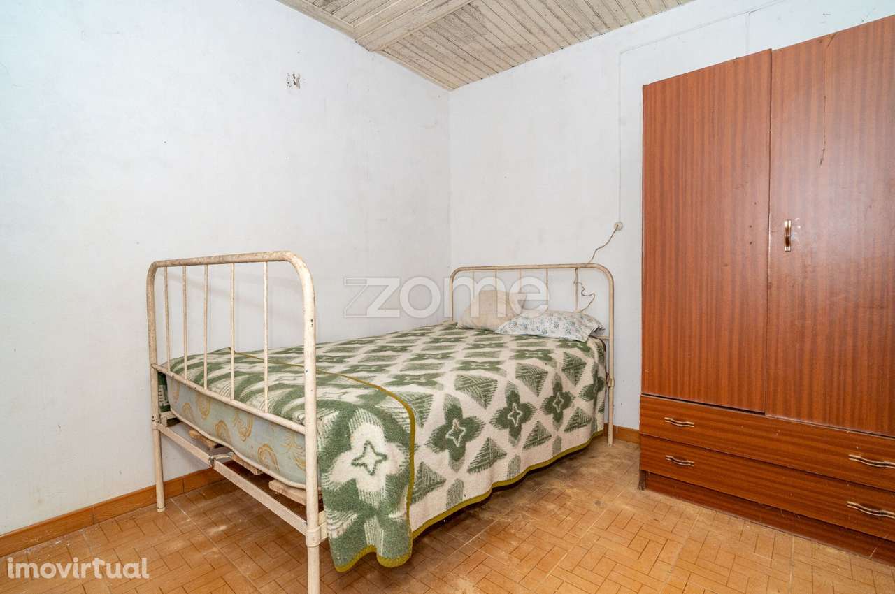 Moradia com Anexos, Terreno e Poço – Carvalhal de Azóia | Soure - Grande imagem: 5/17