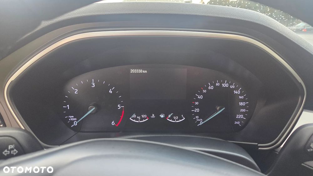 Ford Focus - 8