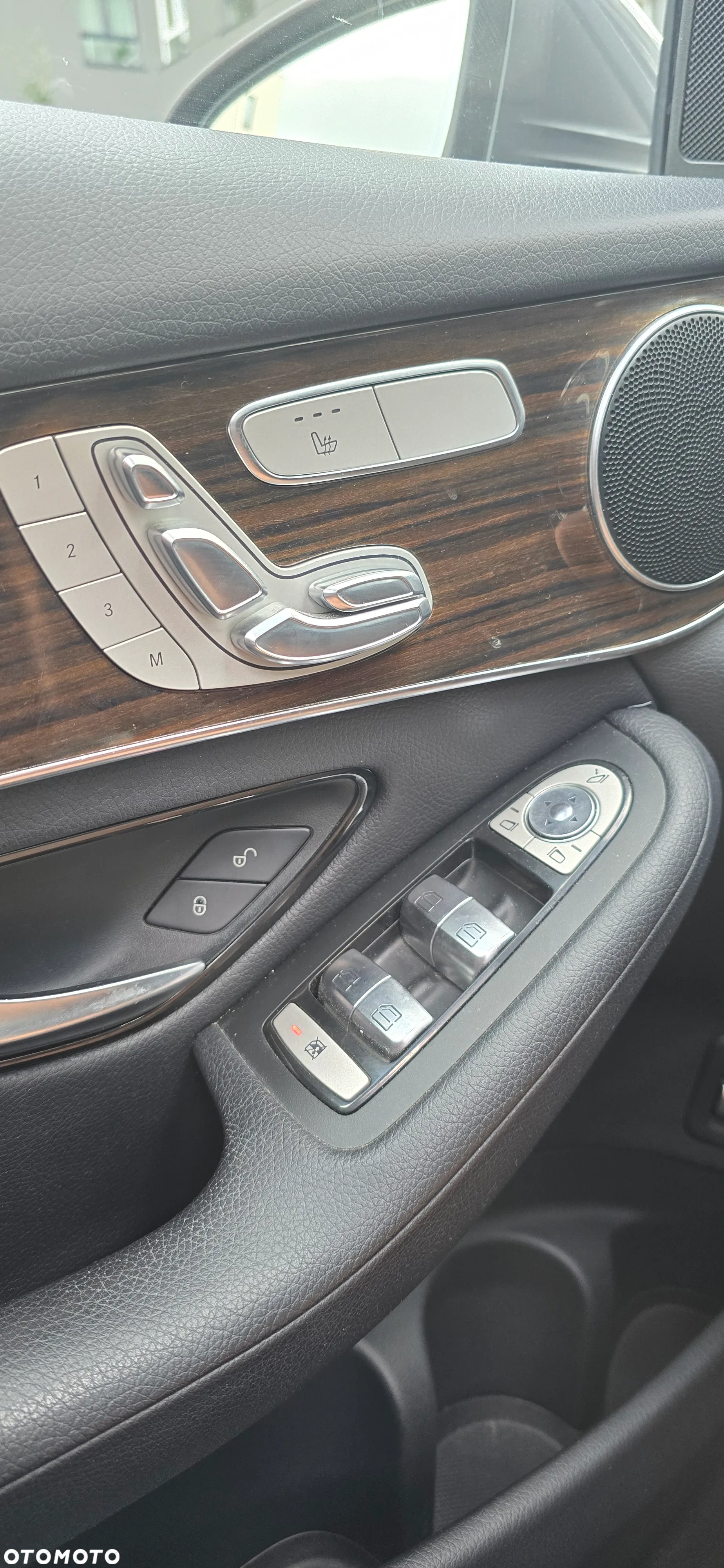 Mercedes-Benz GLC - 27
