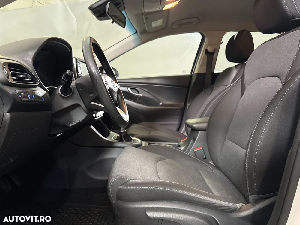 Hyundai i30 - 21
