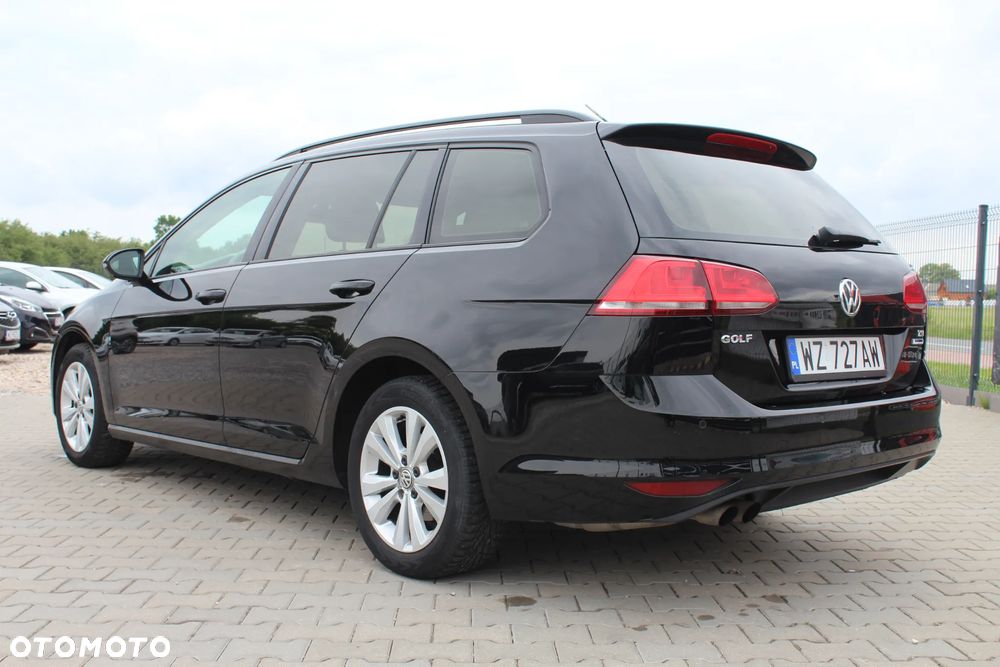 Volkswagen Golf 1.4 TSI BMT Comfortline - 11