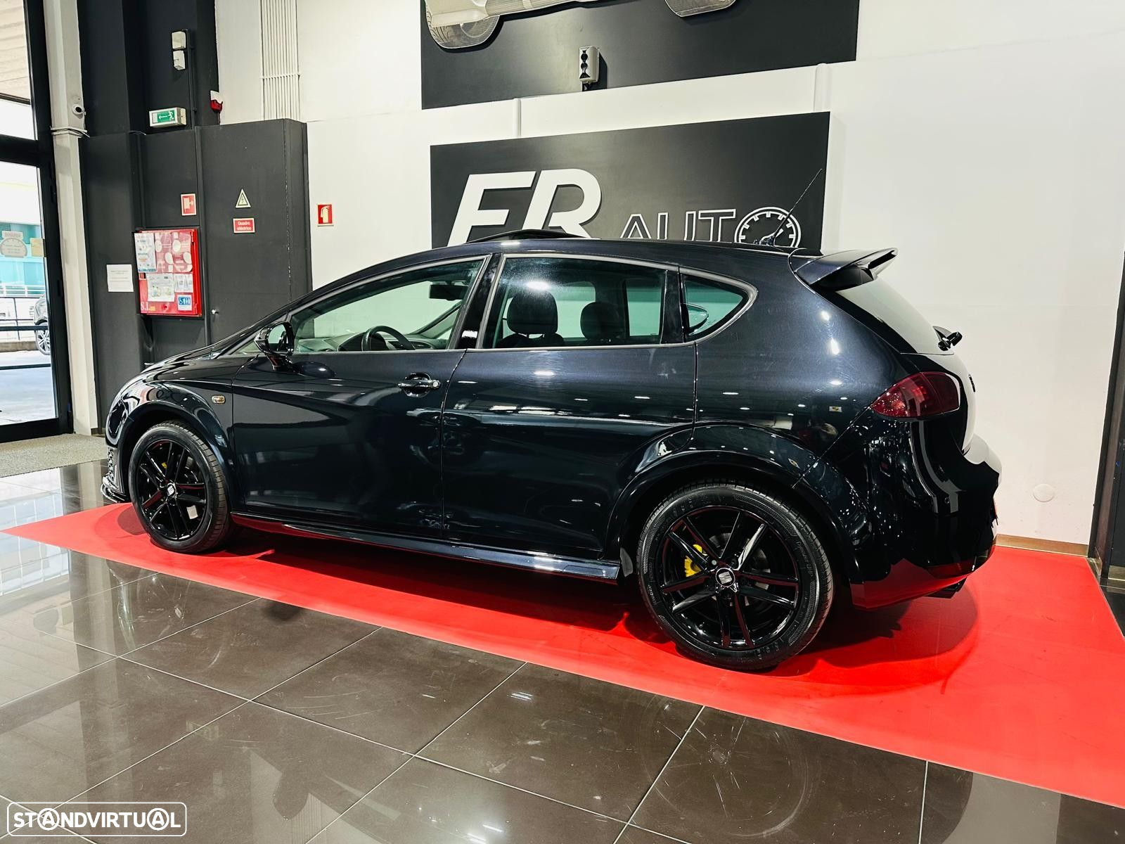 SEAT Leon 2.0 TDI FR DPF - 14
