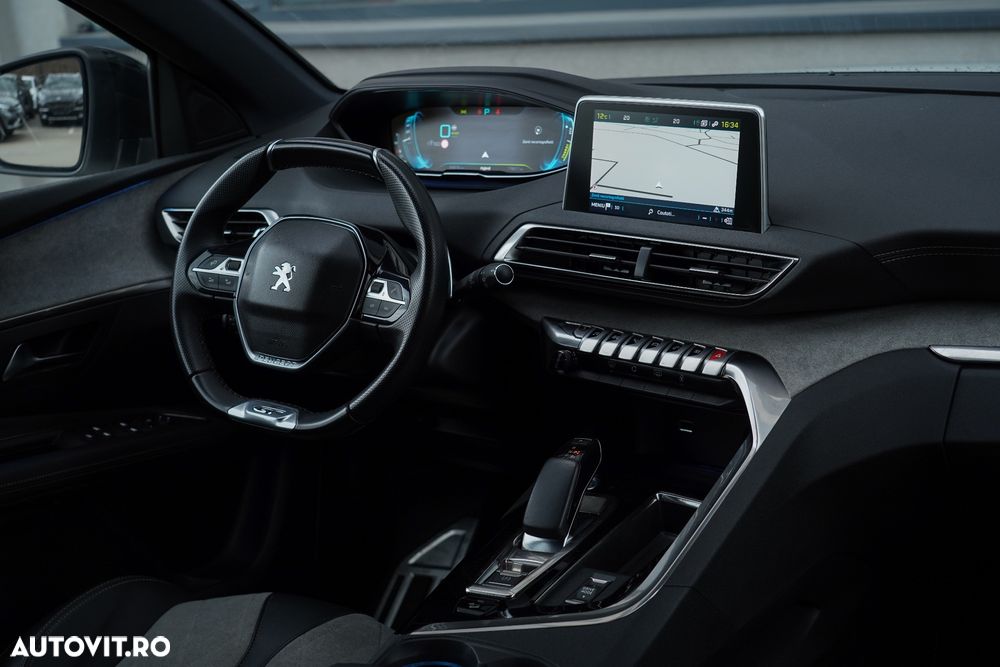 Peugeot 3008 PHEV EAT8 4X4 GT Pack - 14