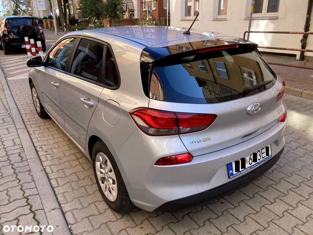 Hyundai i30 1.4 BlueDrive Classic + - 4