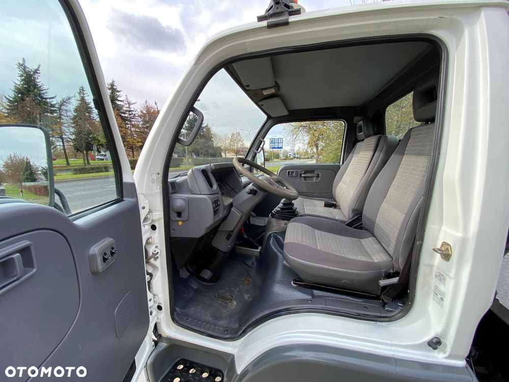 Nissan CABSTAR 3,0D PODNOŚNIK KOSZOWY MULTITEL MX200 20M WYS. ROBOCZA - 40