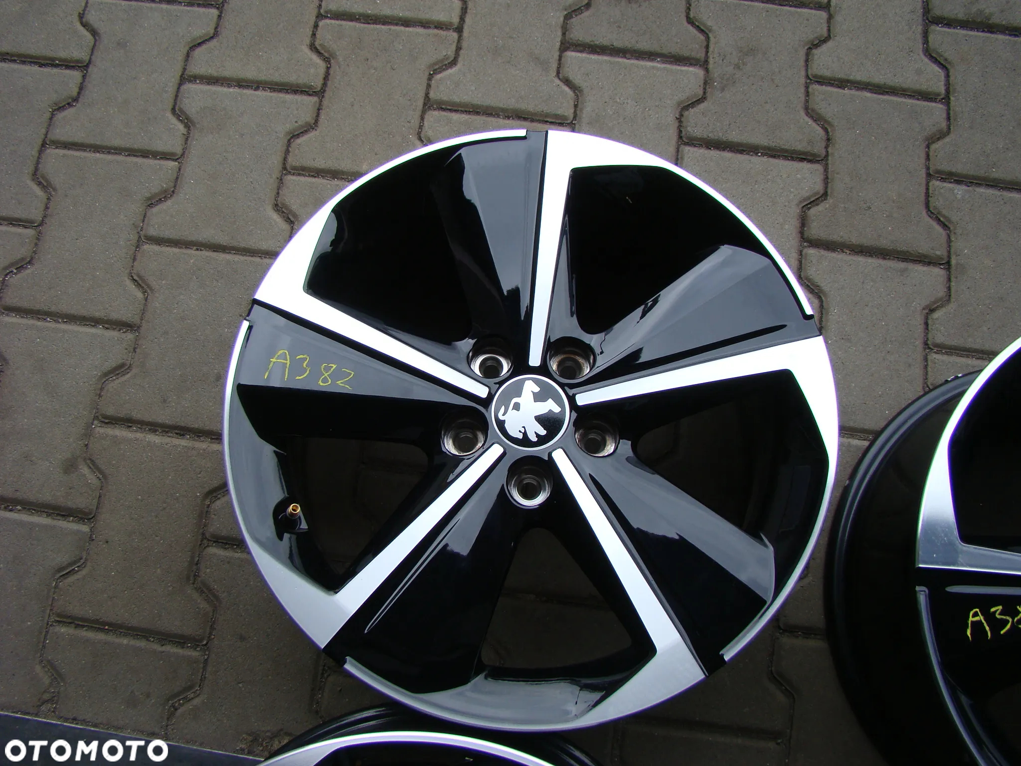 a382 5x108 Peugeot Partner Rifter 3008 4008 II 5008 308 508 408 7,5jx17 - 2