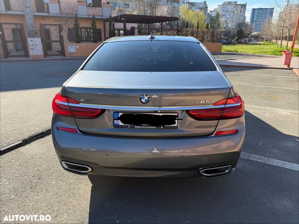 BMW Seria 7 740d xDrive - 17