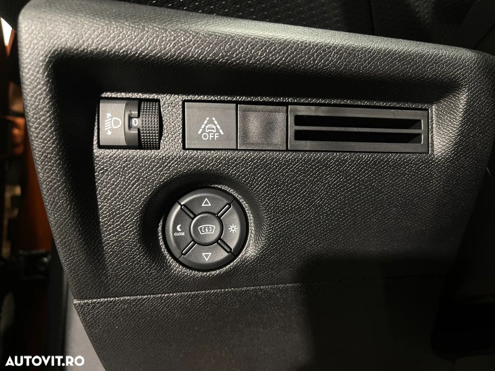 Citroën C4 1.5 BlueHDi S&S EAT8 Shine - 24