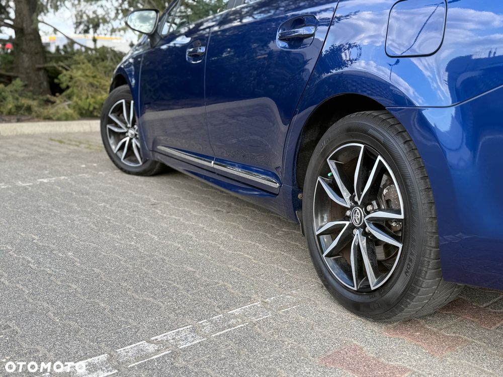 Toyota Avensis 2.0 D-4D Prestige - 15