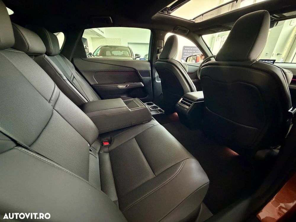 Lexus Seria ES 300h 2.5 FWD E-CVT Executive - 37