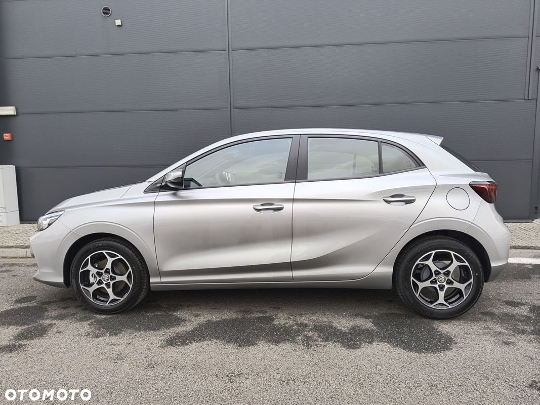 MG MG3 - 3