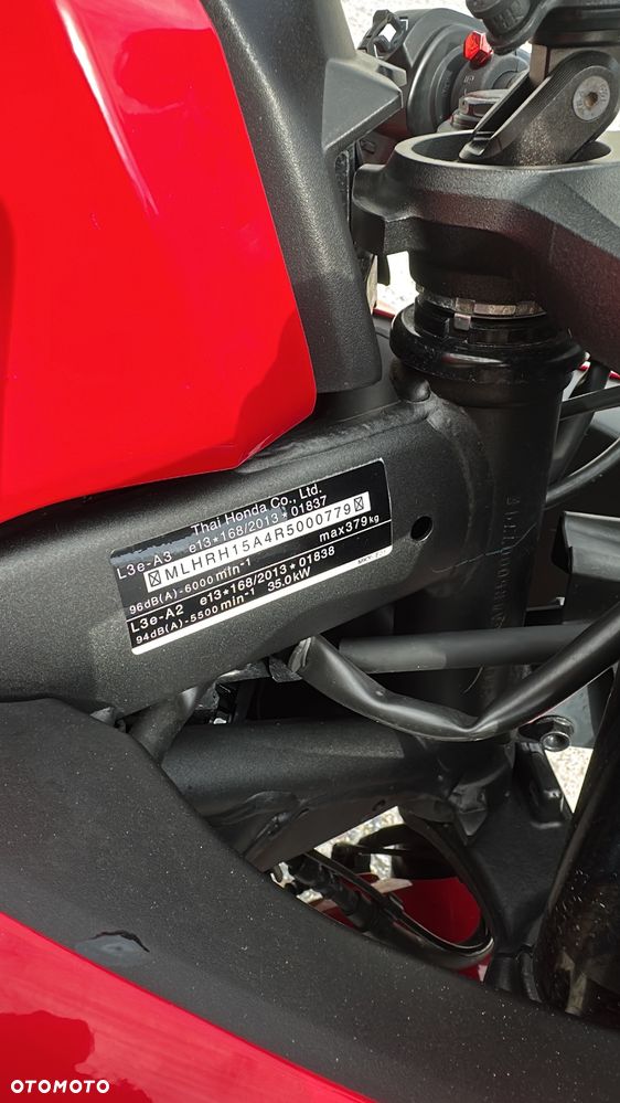 Honda CBR - 13