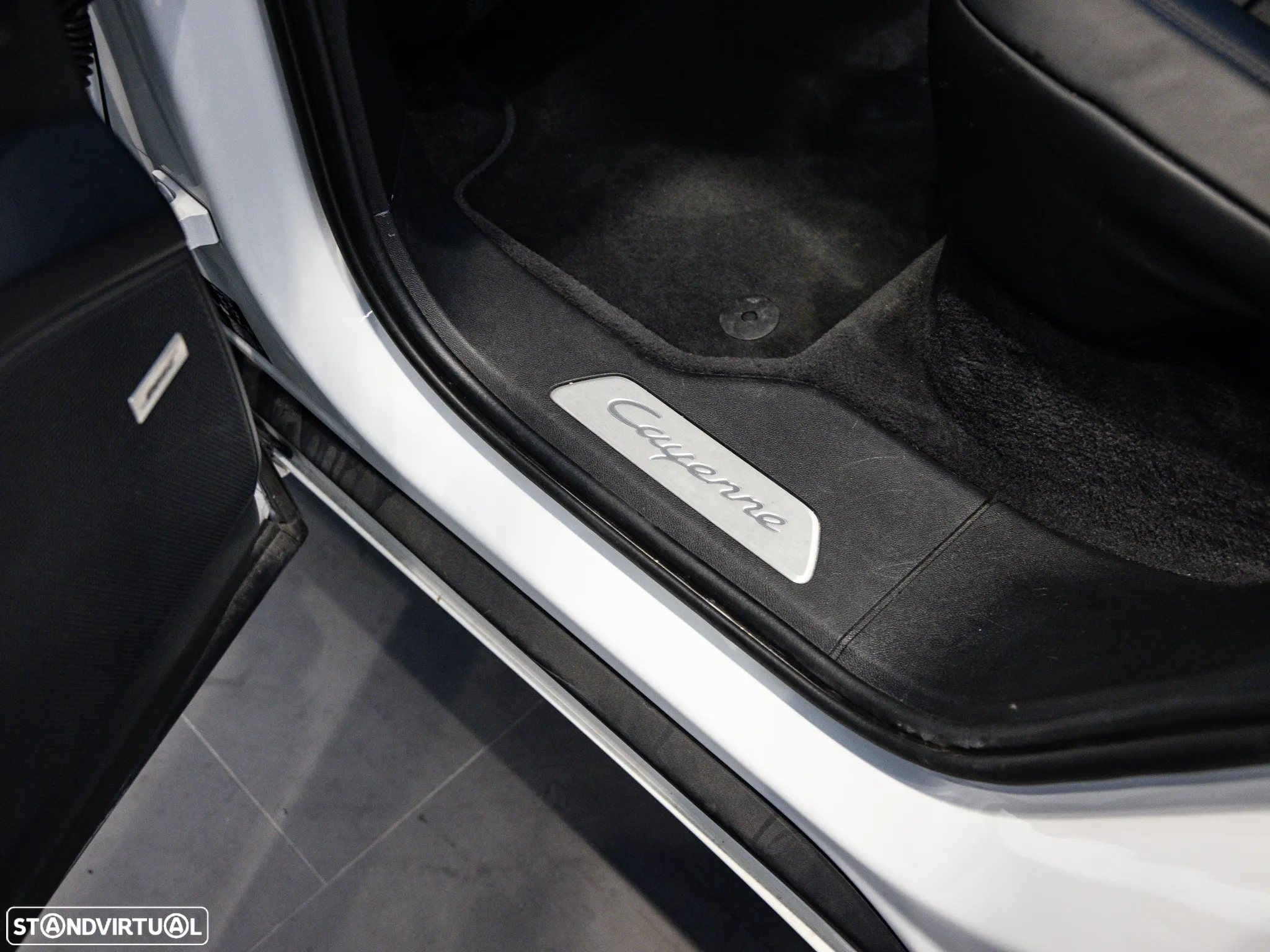 Porsche Cayenne Coupé E-Hybrid - 48