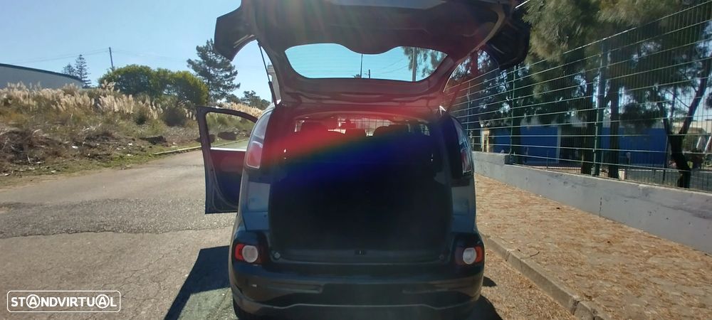 Citroën C3 Picasso 1.6 HDi Confort Airdream - 11