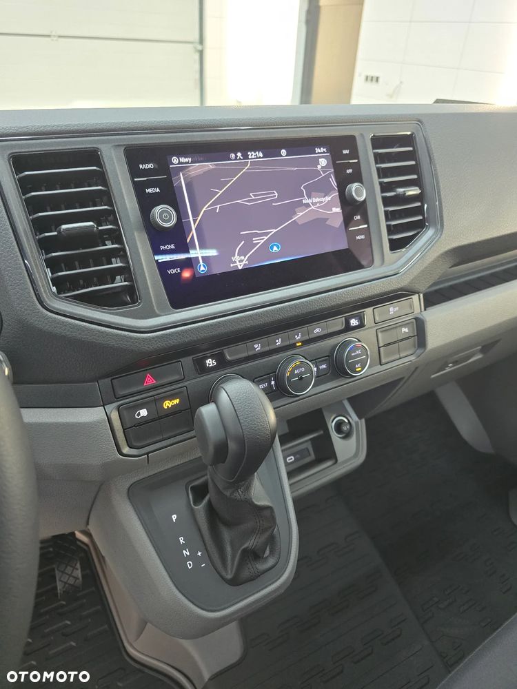 Volkswagen CRAFTER 4 MOTION AUTOMAT-8 Bie TDI 177KM Długi 7-OSOBOWY BOGATA OPCJA WYPOSAŻENIA NAVI KAMERA COFANIA FUL LED LAKIER METALIZOWANY FOTEL KIEROWCY PNEŁMATYCZNY Z MASAZEM SALON PL STAN NOWY NOWY NOWY - 23