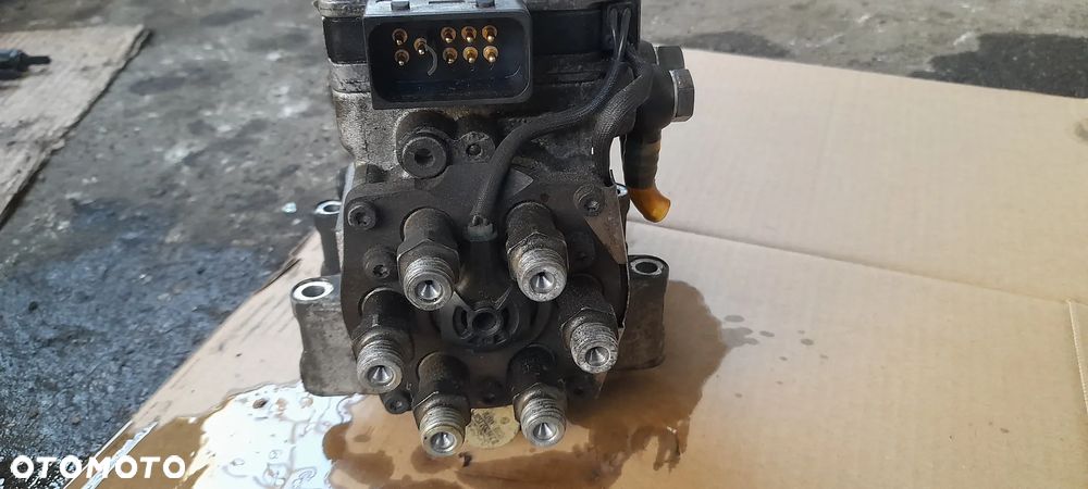 AUDI A6 2,5 TDI POMPA WTRYSKOWA 0470506038 - 8