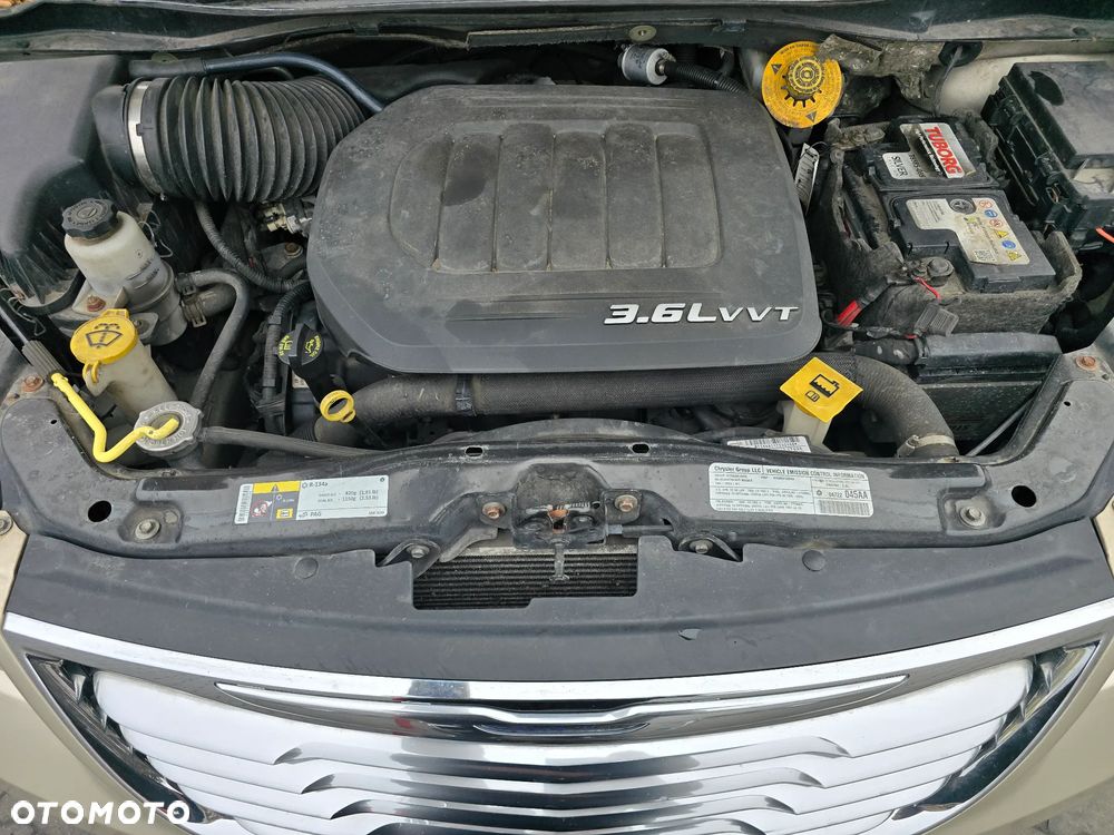 Chrysler Town & Country 3.6 Touring - 39