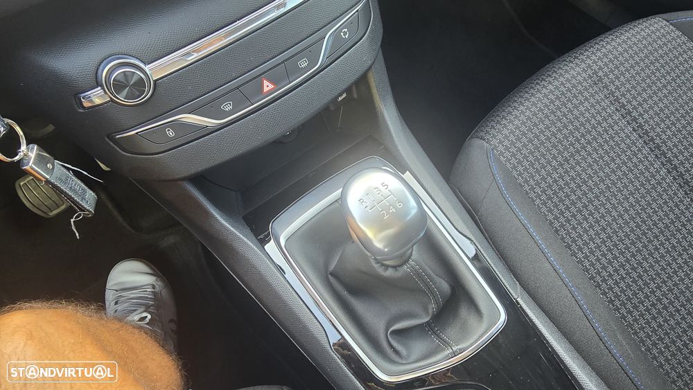 Peugeot 308 1.5 BlueHDi Style - 23