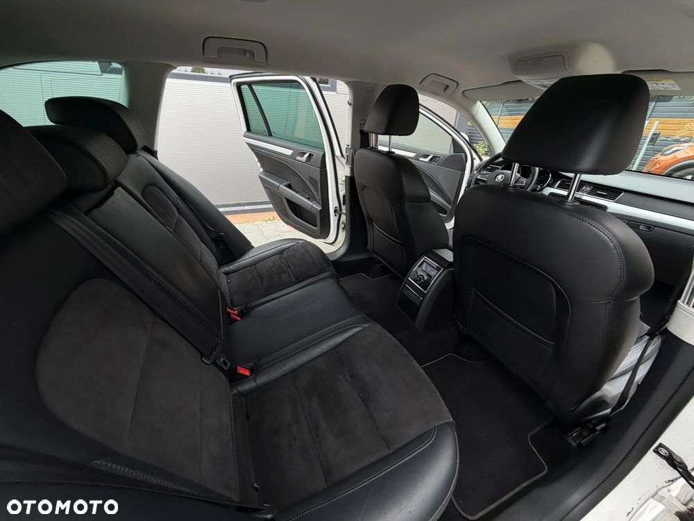Skoda Superb 2.0 TDI Ambition DSG - 18