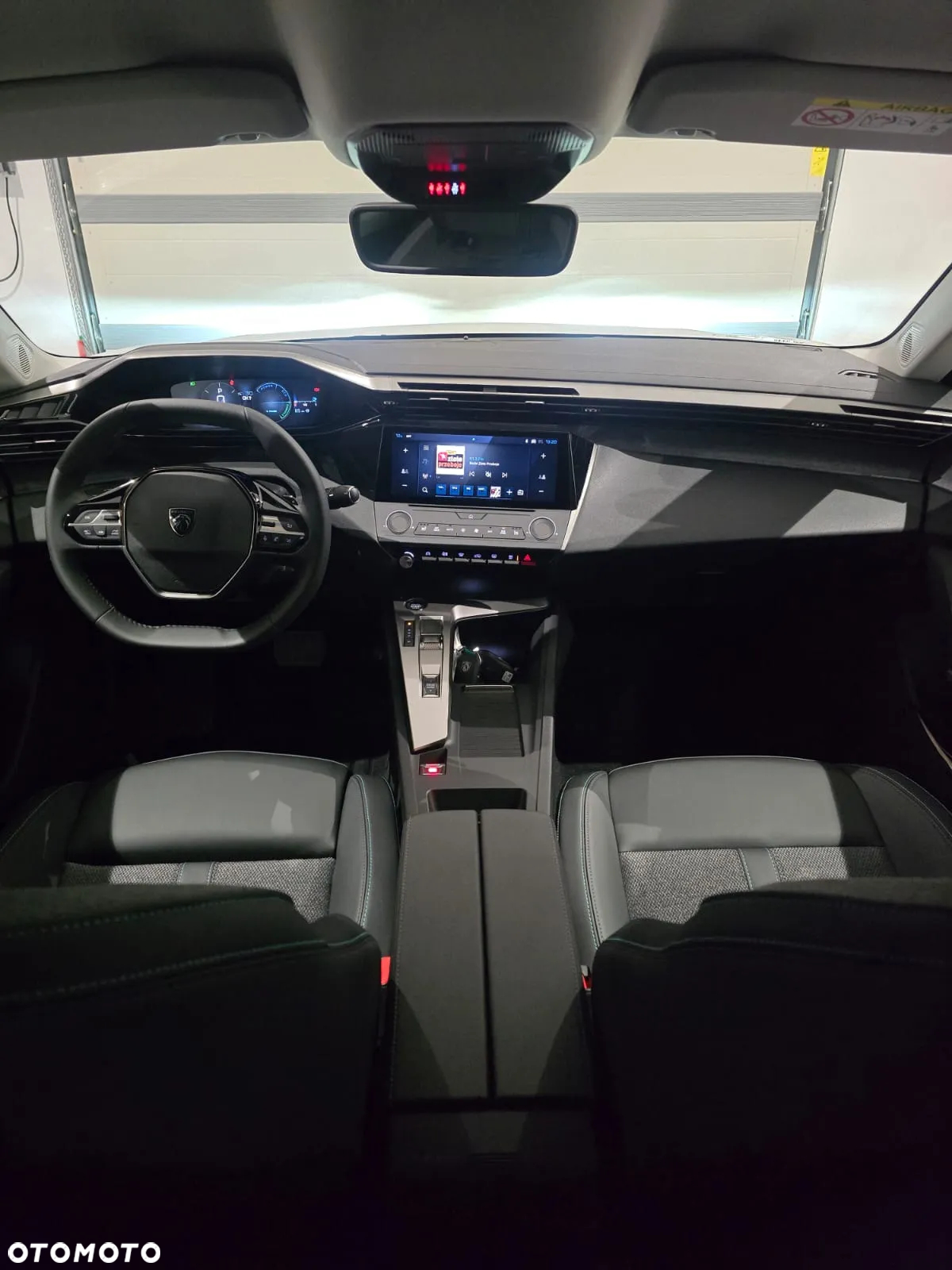 Peugeot 408 1.2 PureTech Allure S&S EAT8 - 12