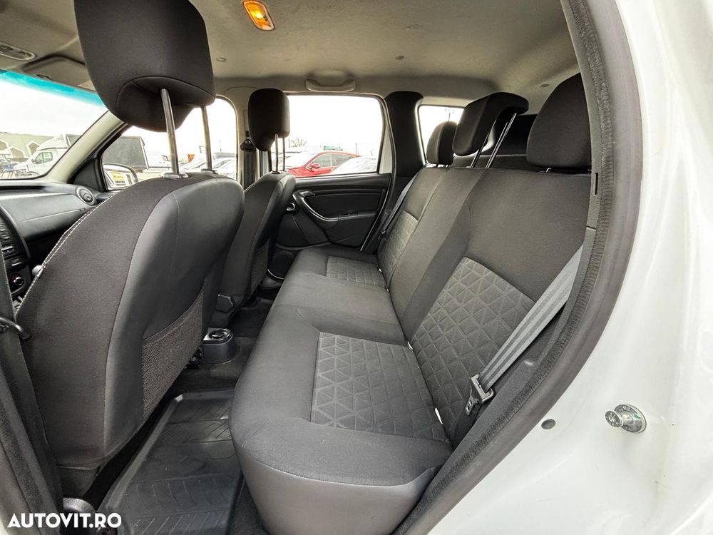Dacia Duster 1.5 dCi 4x2 Laureate - 6