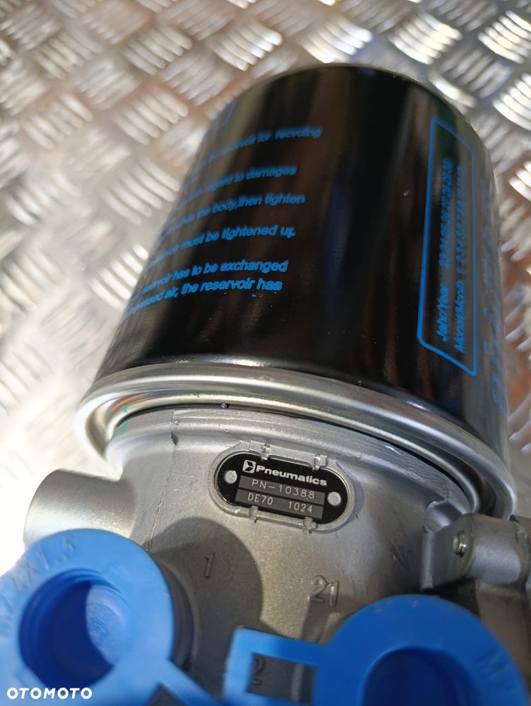 Osuszacz powietrza systemu pneumatycznego PN-10388 RENAULT MIDLUM DCI - 2