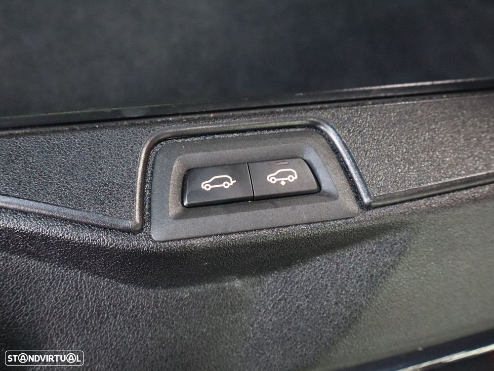 BMW X5 45 e xDrive Pack M - 29