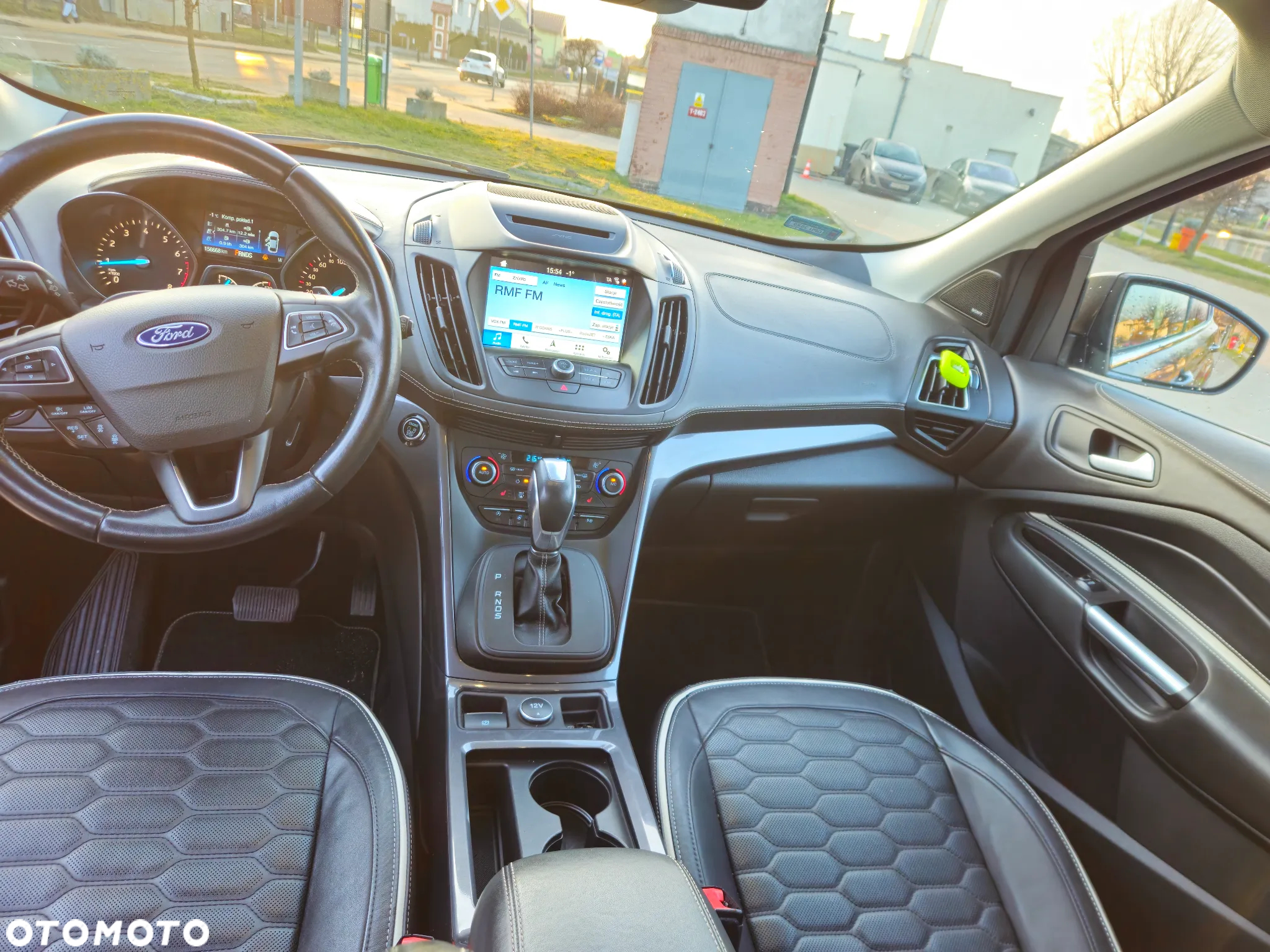 Ford Kuga 1.5 EcoBoost 4x4 Vignale - 9