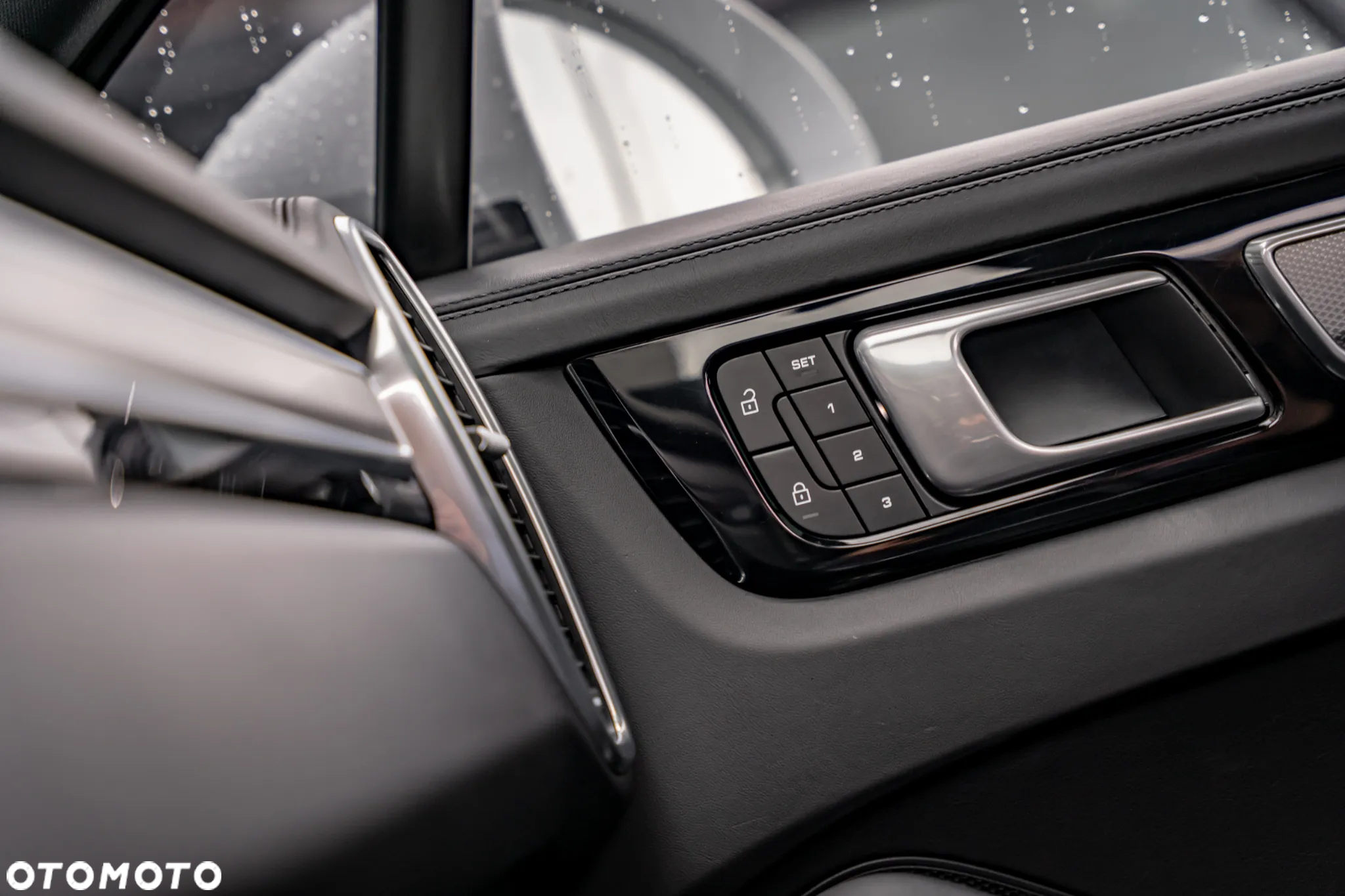 Porsche Cayenne - 26