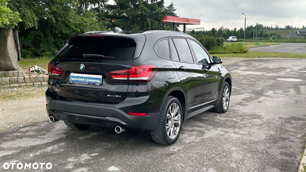 BMW X1 sDrive18d xLine - 23