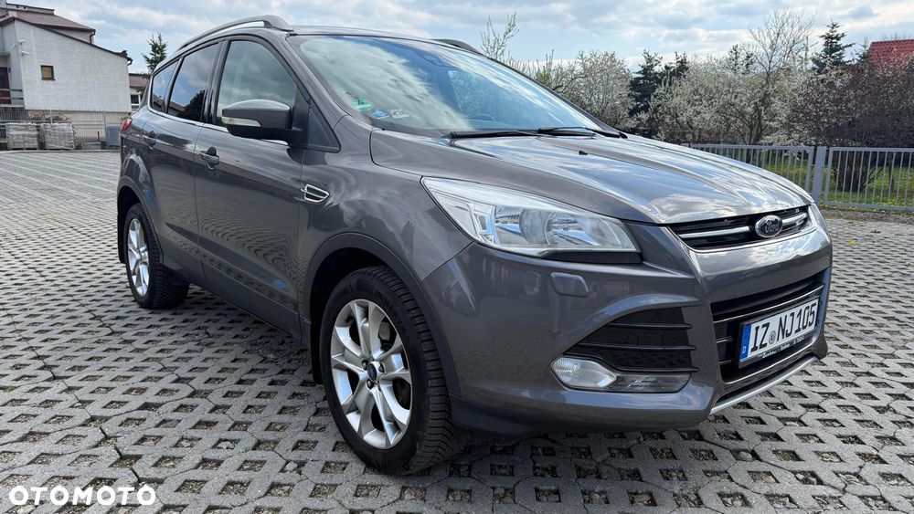 Ford Kuga 2.0 TDCi 4x4 Titanium - 4